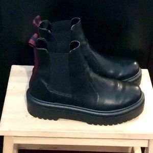 Steve Madden Yardley Boot